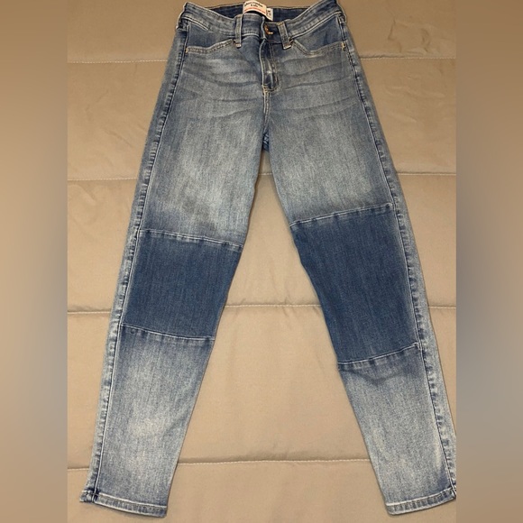 abercrombie kids Other - Abercrombie kids high-rise mini Mom Jean